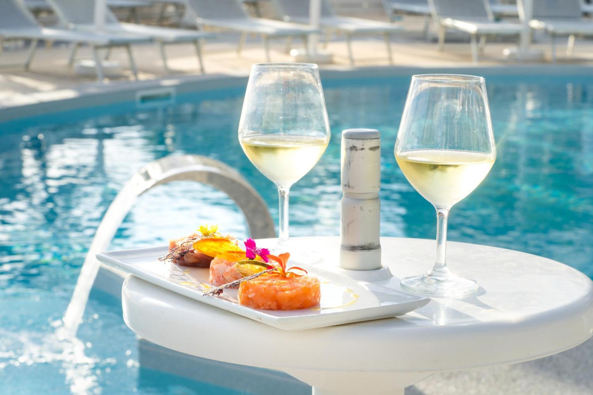 Hotel & Spa Relais Freedom Club マッサ・ルブレンセ エクステリア 写真