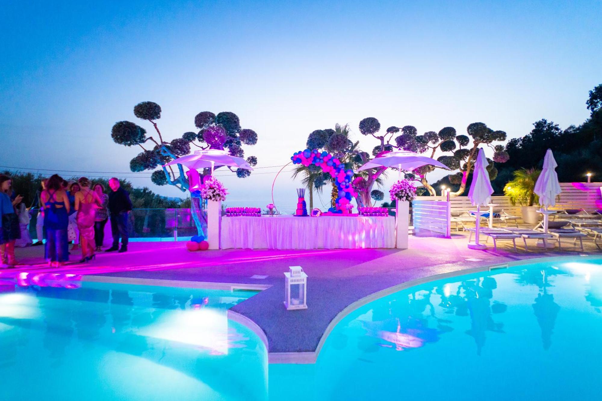 Hotel & Spa Relais Freedom Club マッサ・ルブレンセ エクステリア 写真